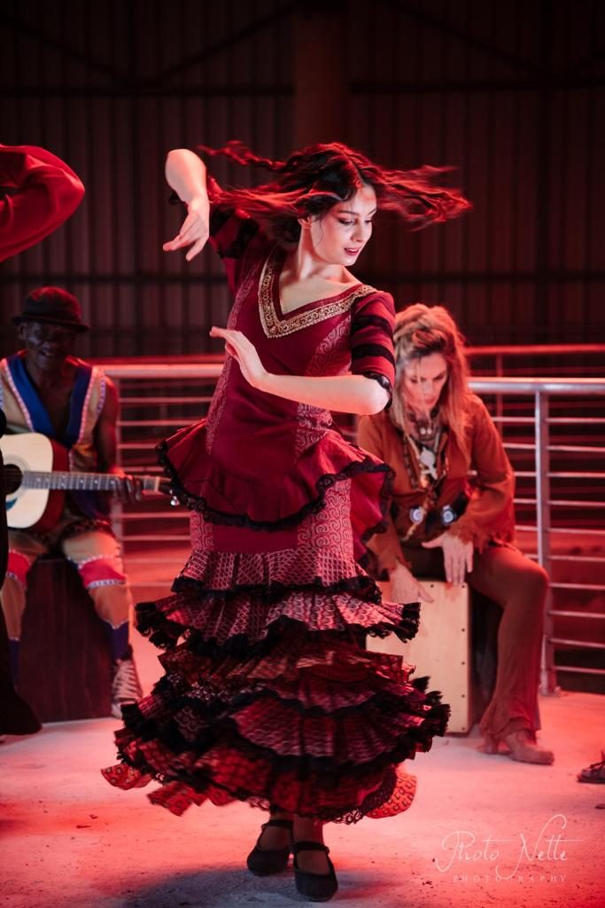 Flamenco Dancers - Dancers in International