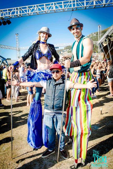 Spot the Stilt Walkers! - Specialty Performers in Western Cape - photo 1 of 6